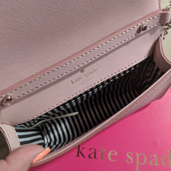 Crossbody Kate Spade Purse - Picture 3 of 8